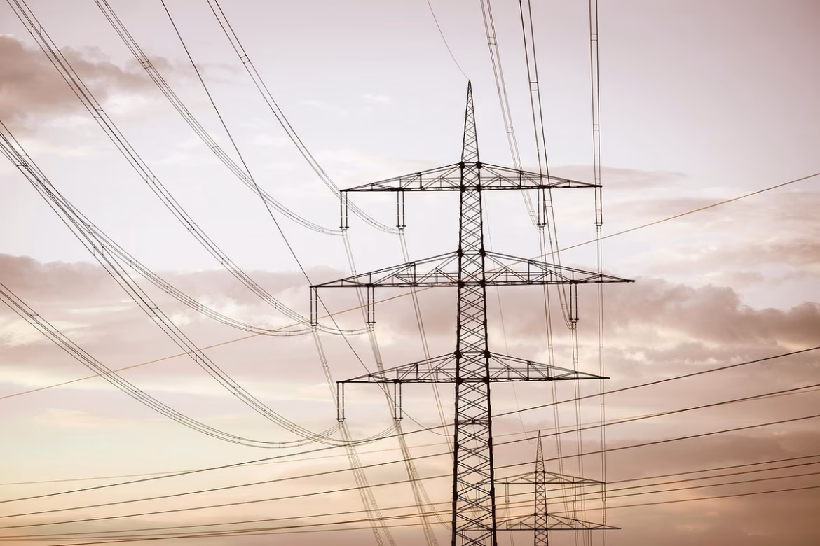 Modernisation des réseaux électriques : le cap sur des structures modulaires durables