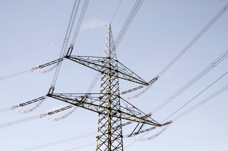 Modernisation des réseaux électriques : quelles solutions pour une industrie plus performante et responsable ?