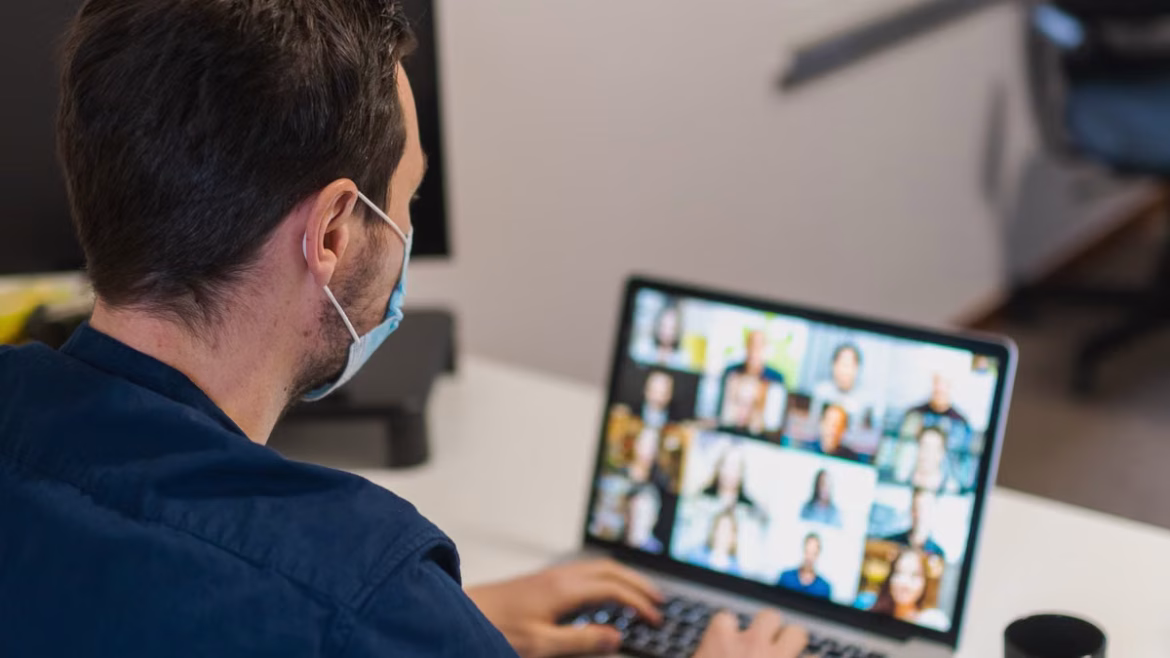 Télétravail : comment il fragmente les relations sociales en entreprise